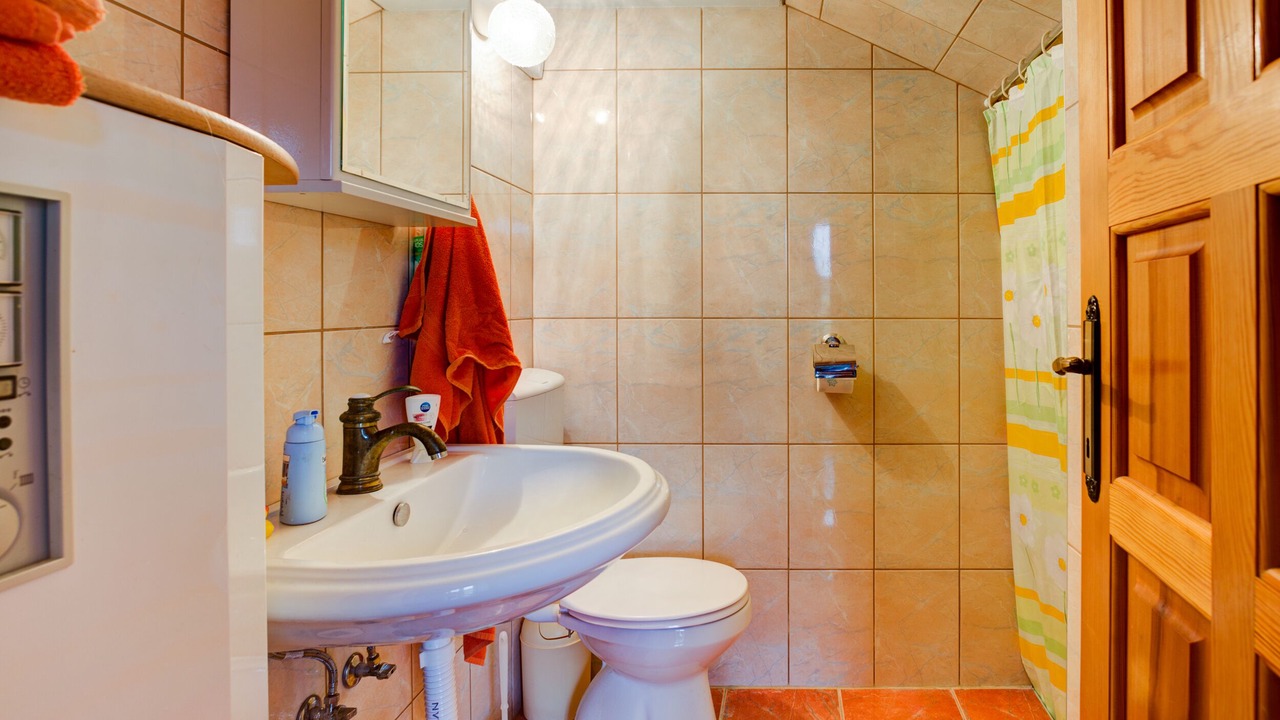 Photo of Bathroom in Mackat