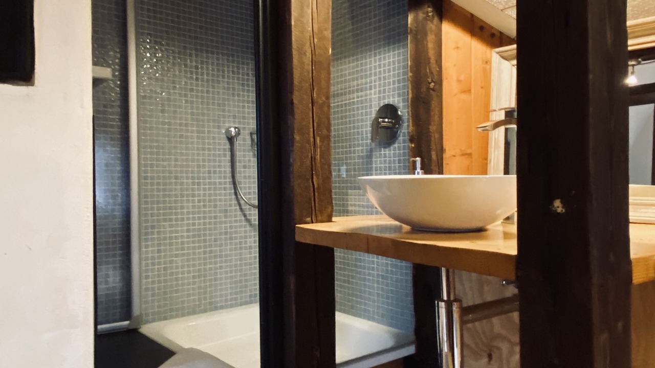 Photo of Bathroom in Oerlikon