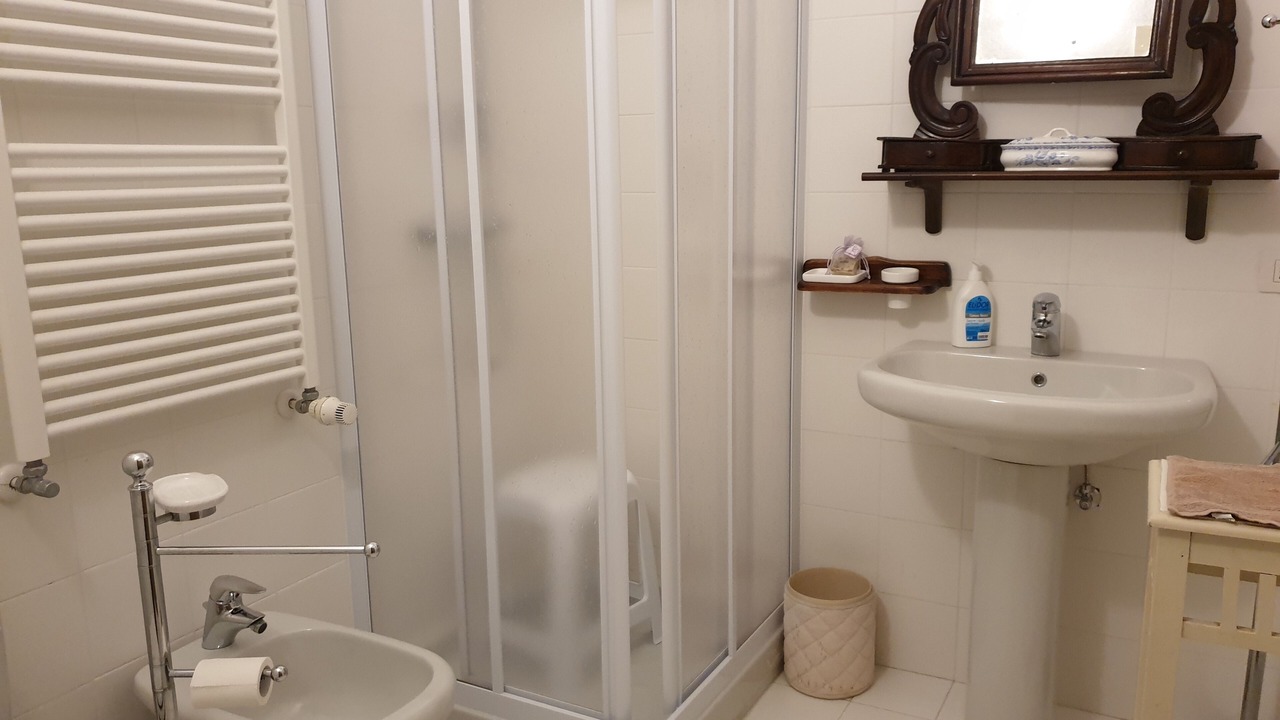 Photo of Bathroom in San Giulio Island