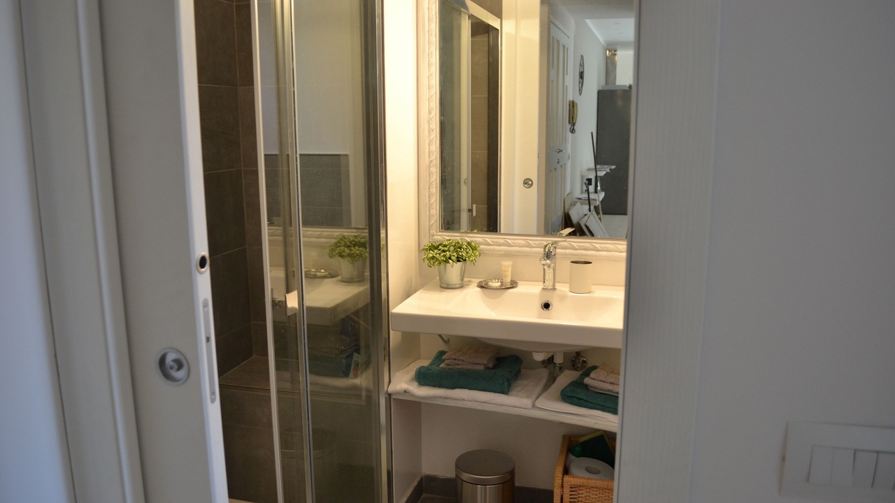 Photo of Bathroom in Oltrarno