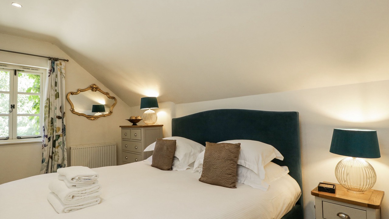 Photo of Bedroom in Bledington