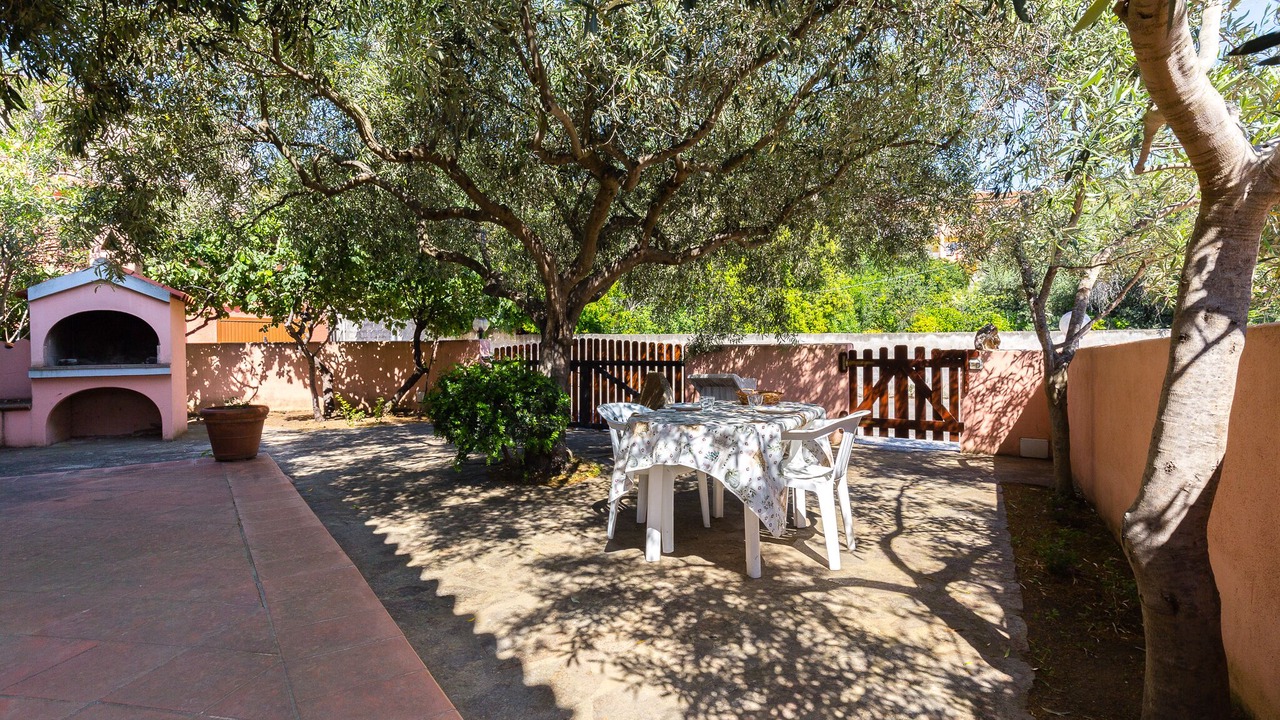 Photo of Outdoor in Agrustos