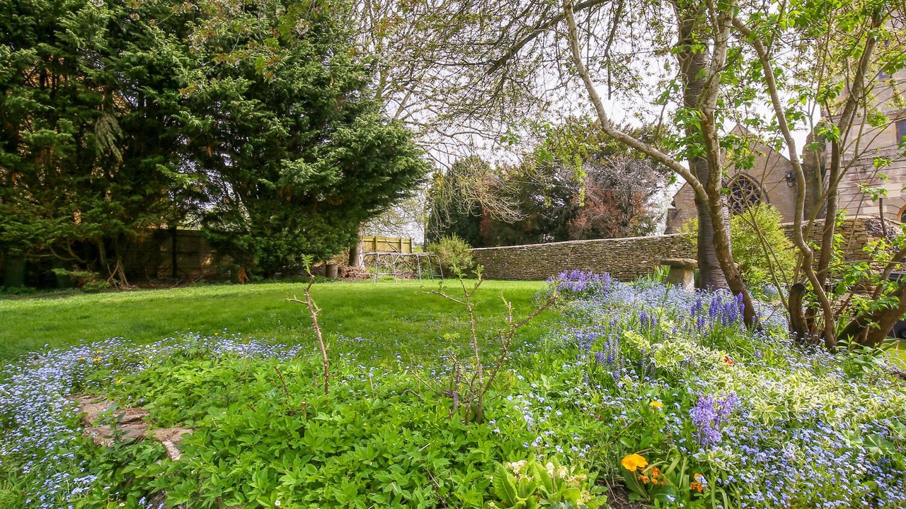 Photo of Outdoor in Bourton