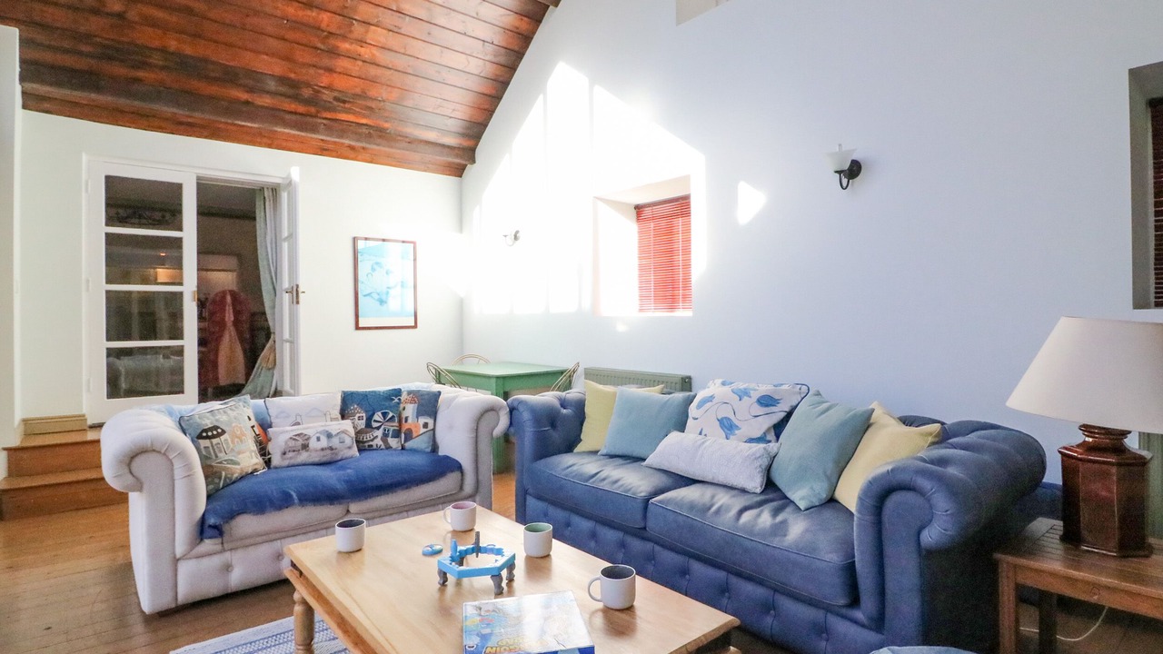 Photo of Livingroom in Weymouth