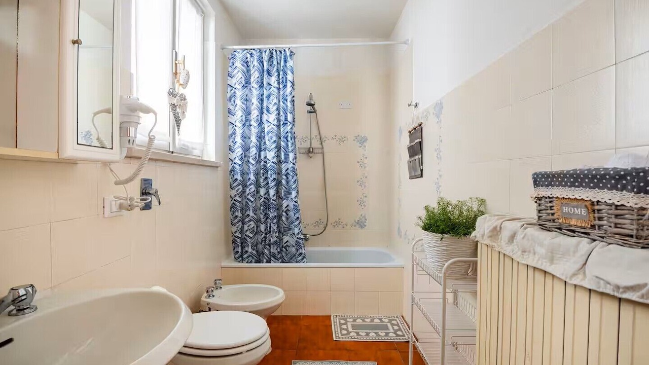 Photo of Bathroom in Old Town