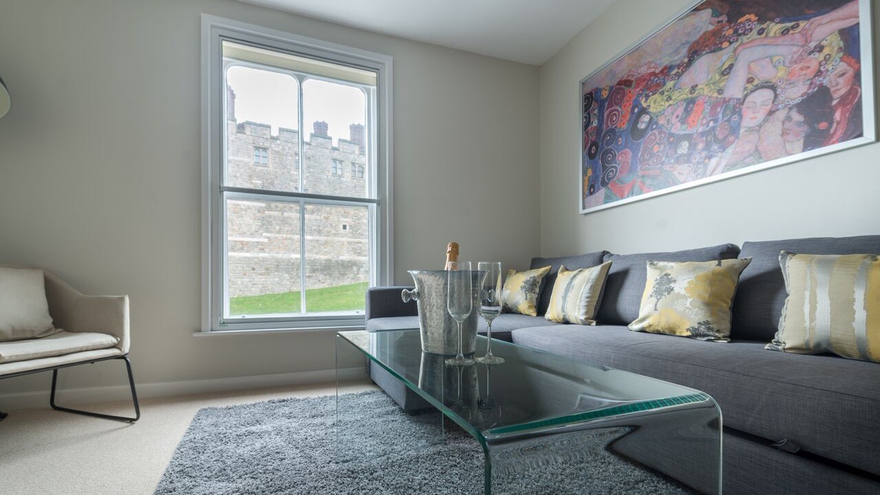 Photo of Livingroom in Windsor City Centre