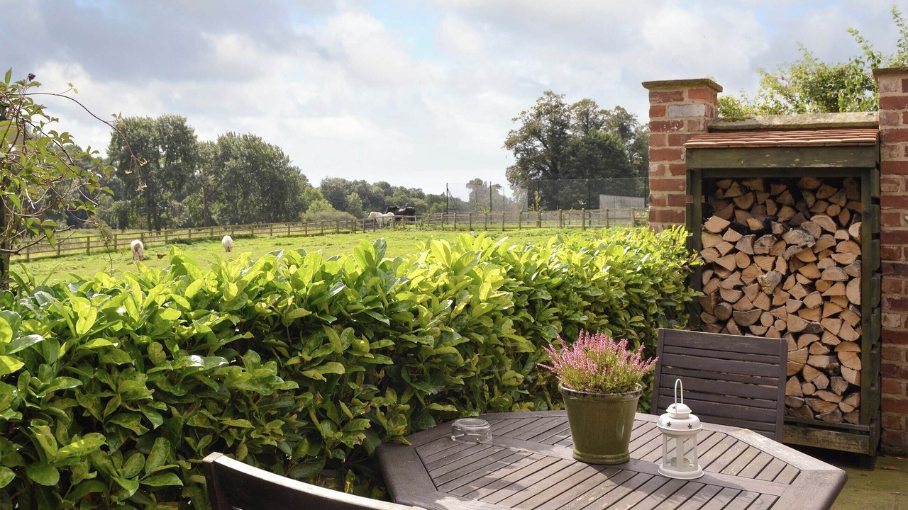 Photo of Outdoor in Low Catton