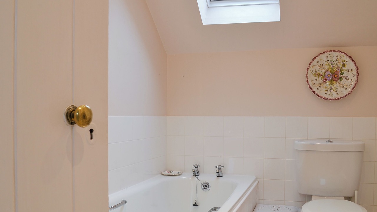 Photo of Bathroom in Strachur