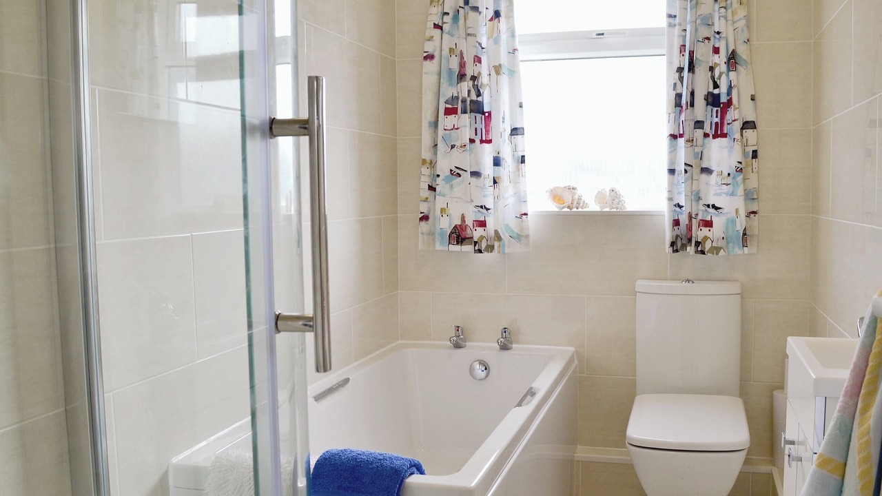 Photo of Bathroom in Trearddur Bay