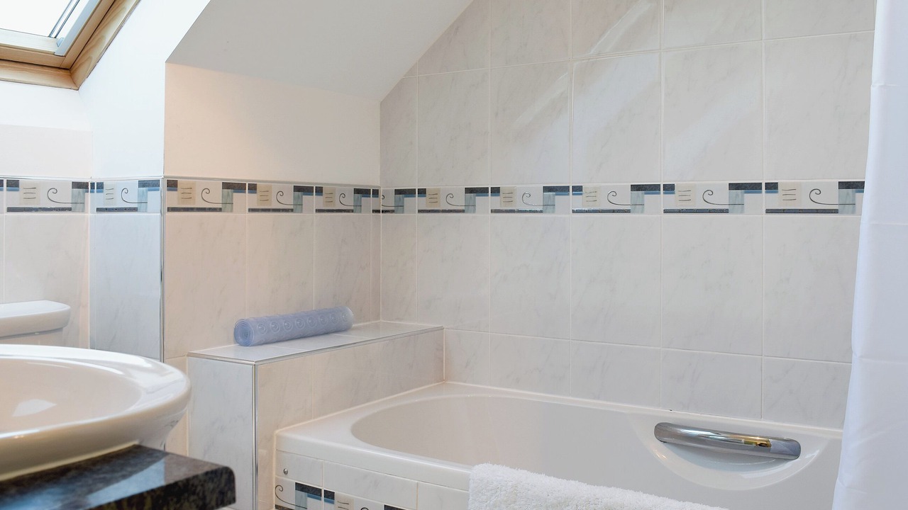 Photo of Bathroom in Crail