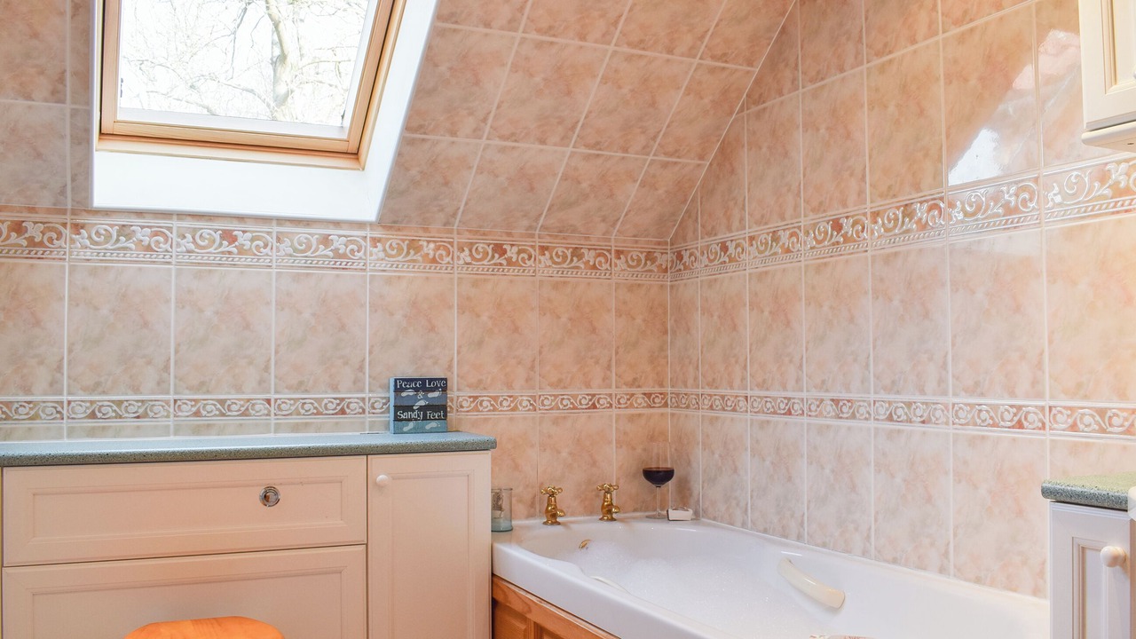 Photo of Bathroom in Leuchars