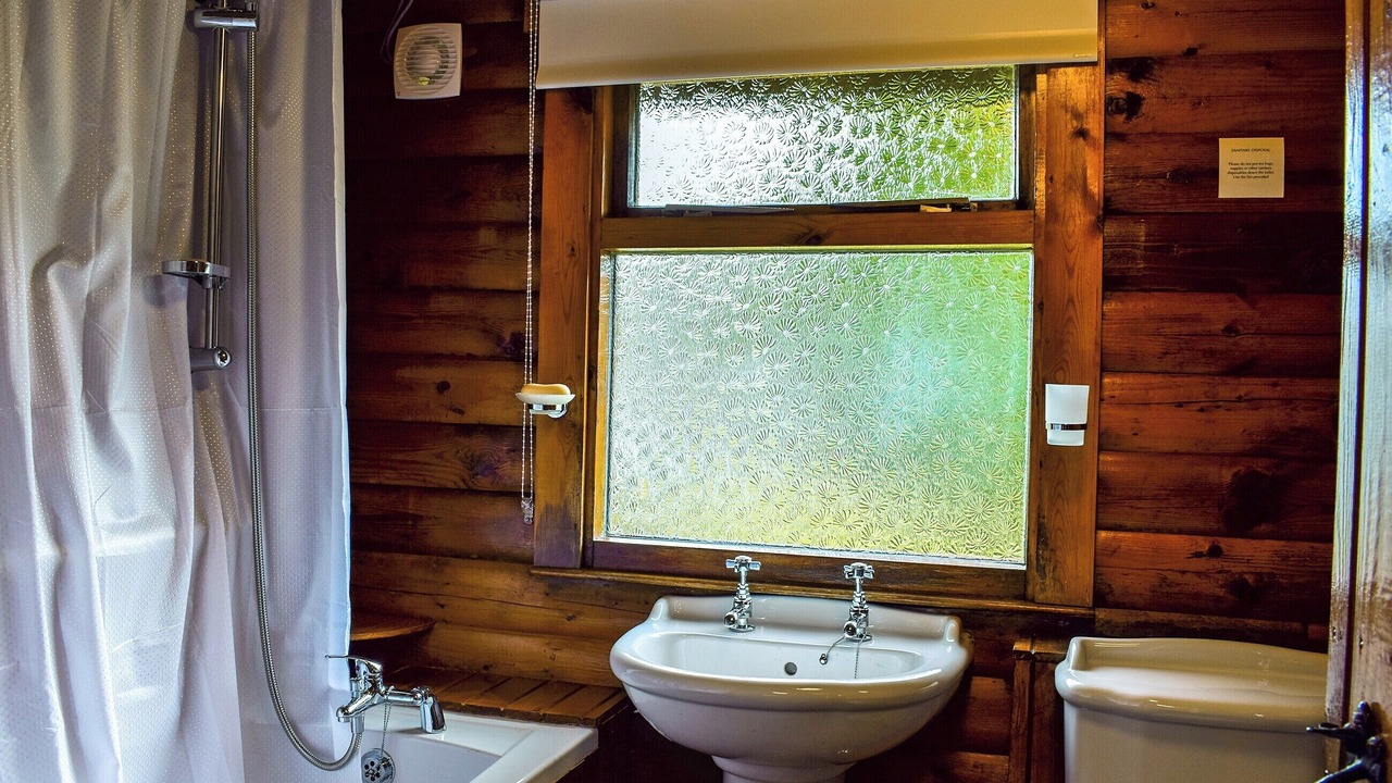 Photo of Bathroom in Strathyre