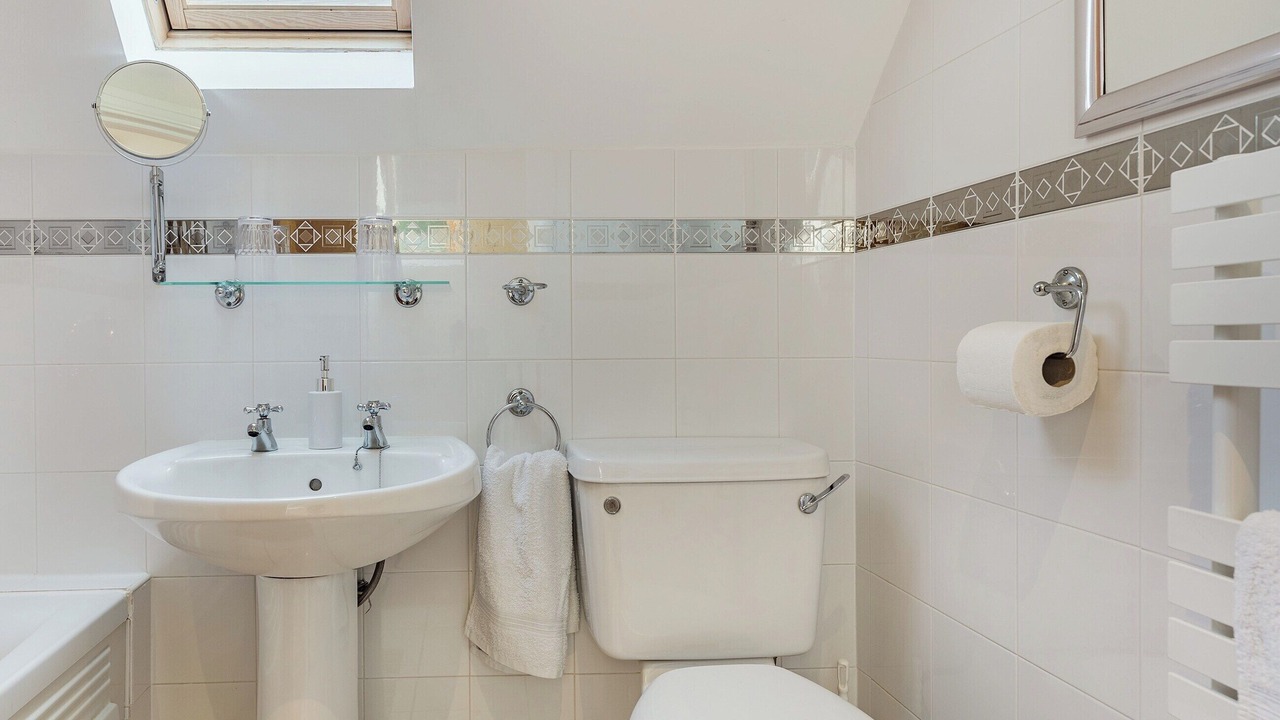 Photo of Bathroom in Little Petherick