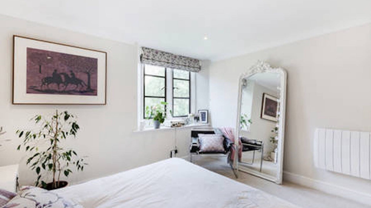 Photo of Bedroom in Belsize Park