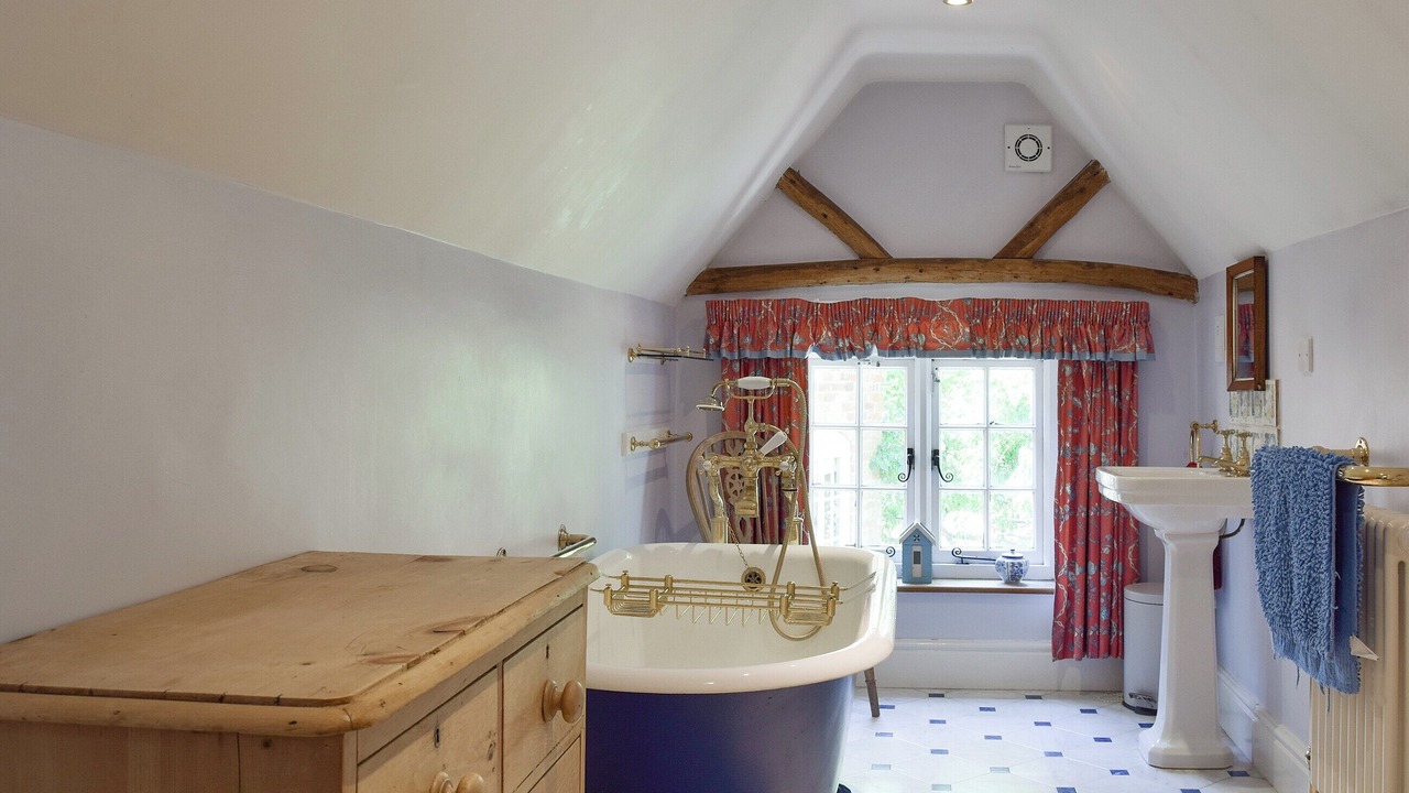 Photo of Bathroom in Aston Cantlow