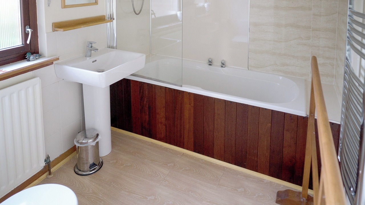 Photo of Bathroom in Kilcreggan