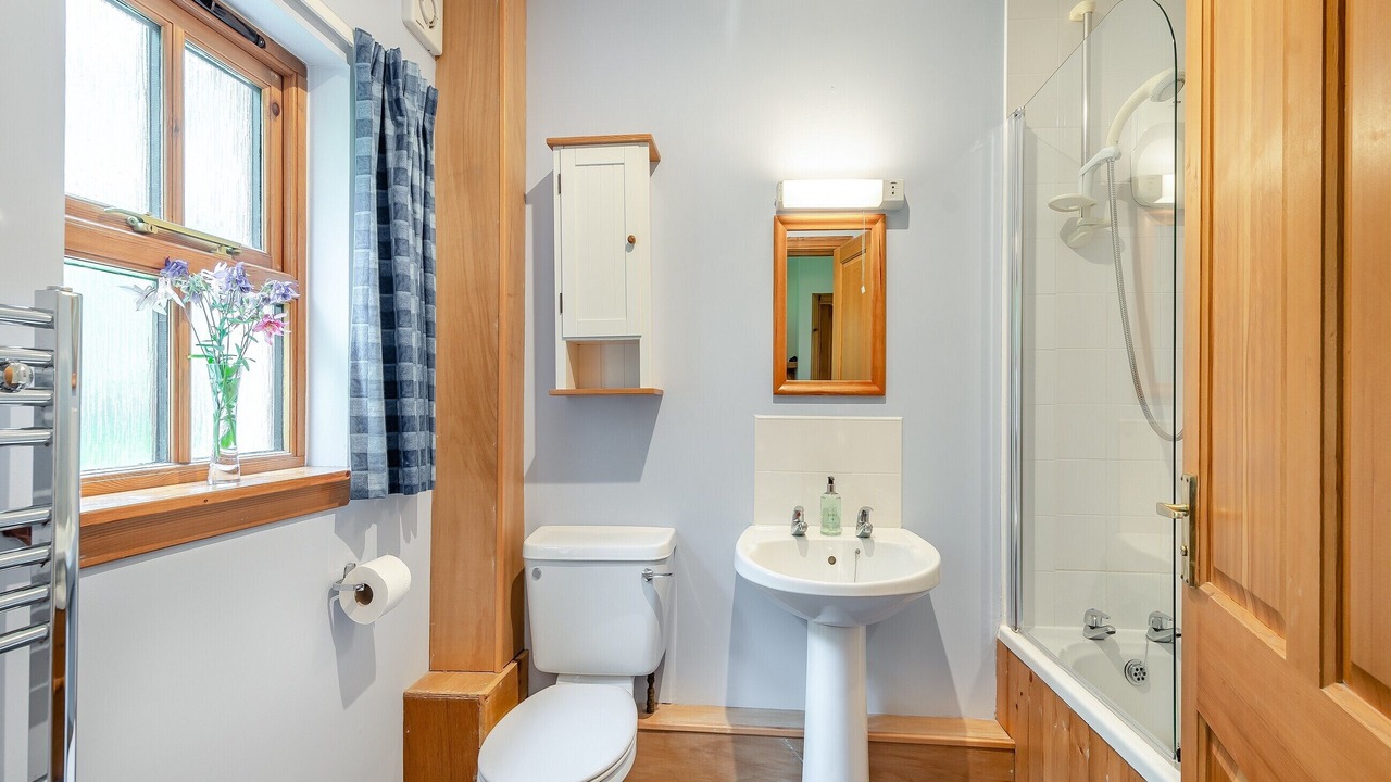 Photo of Bathroom in Lochgilphead