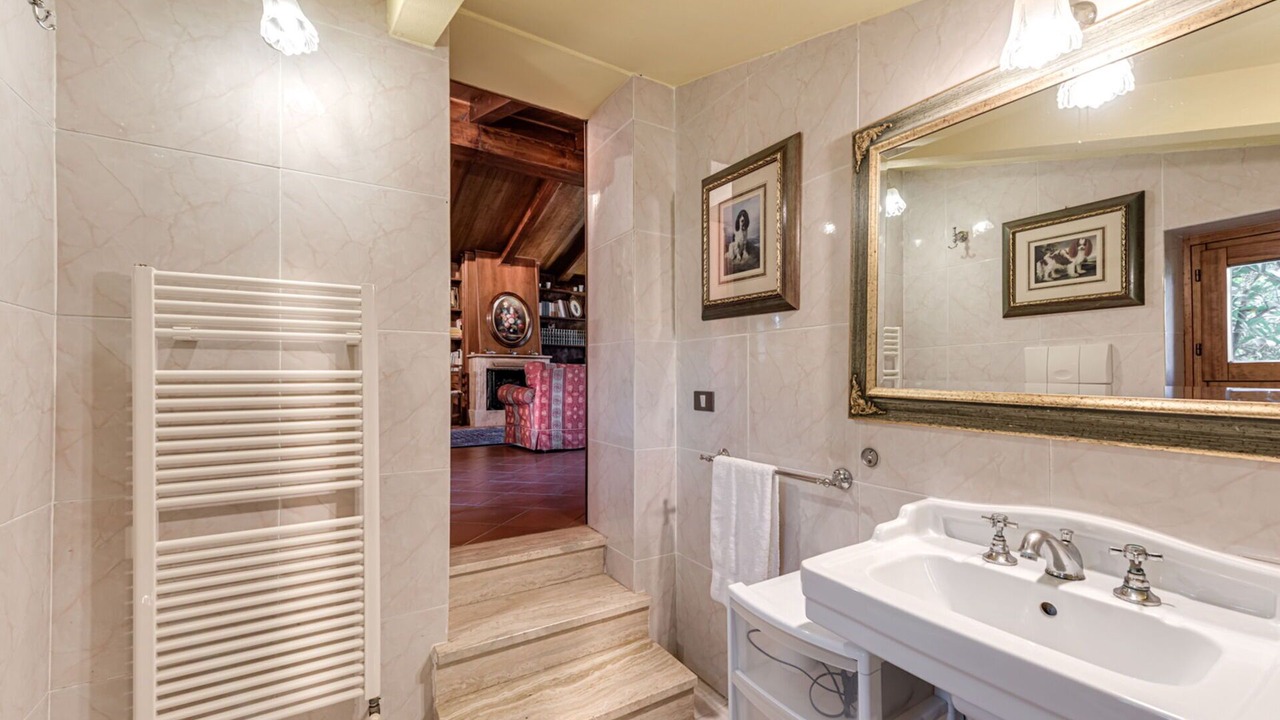 Photo of Bathroom in Bucine