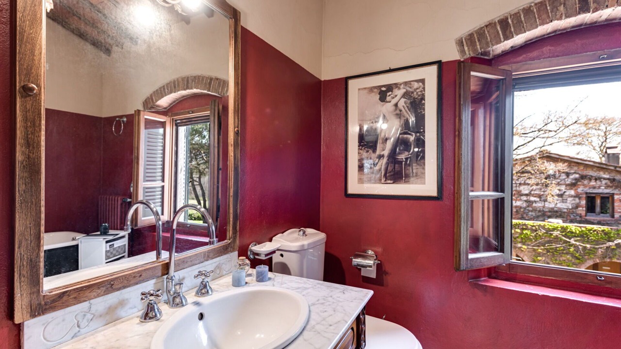 Photo of Bathroom in Bucine