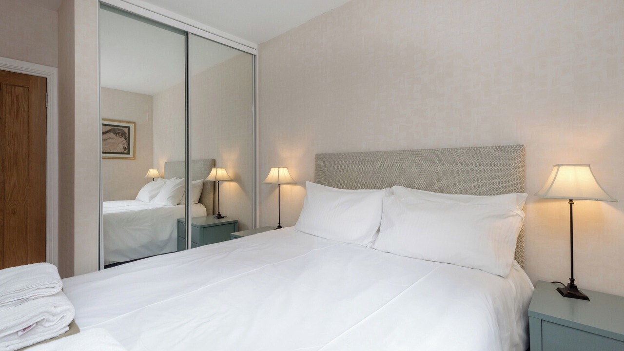 Photo of Bedroom in Newington