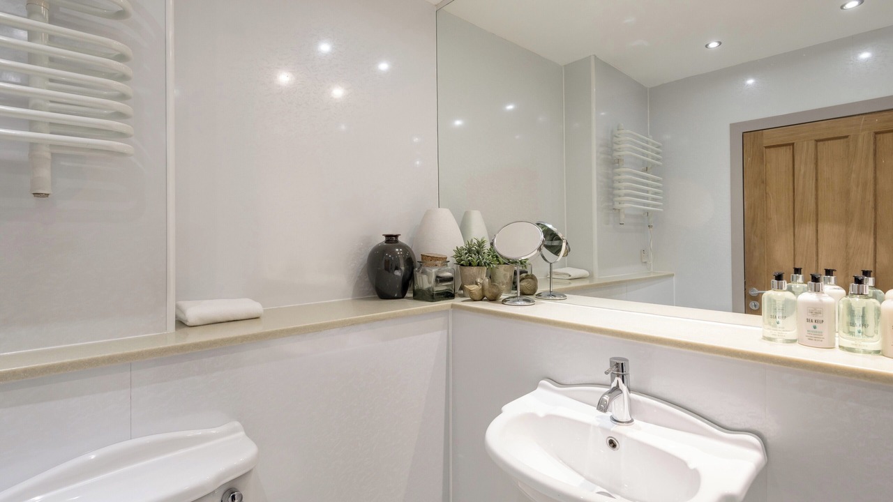 Photo of Bathroom in Newington