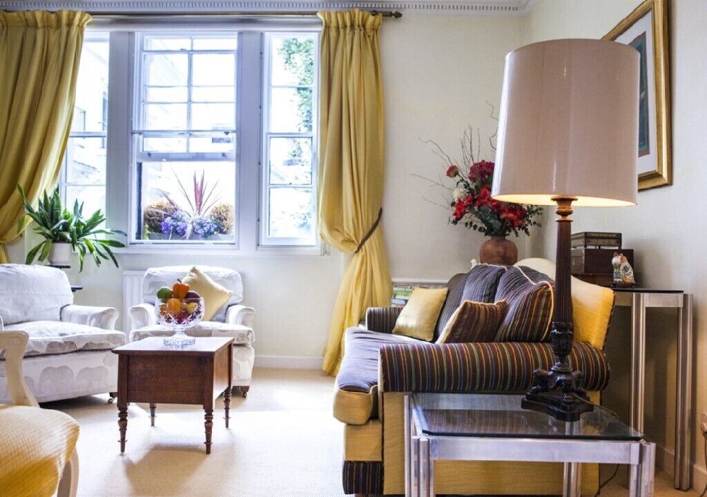 Photo of Livingroom in Brompton & Hans Town