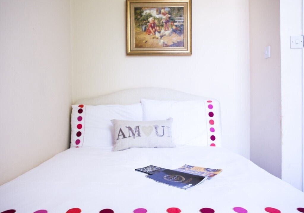 Photo of Bedroom in Brompton & Hans Town