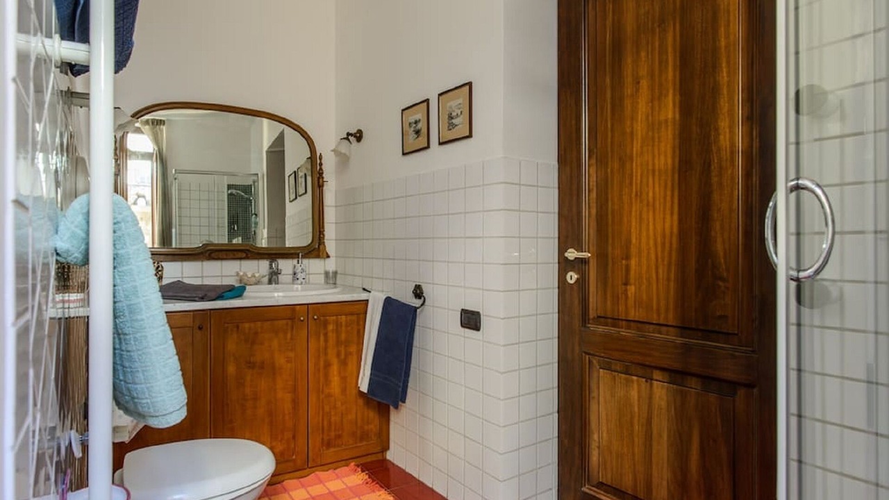 Photo of Bathroom in Naples City Centre