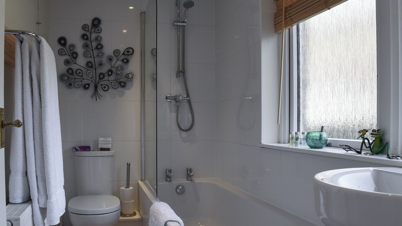 Photo of Bathroom in St Fillans