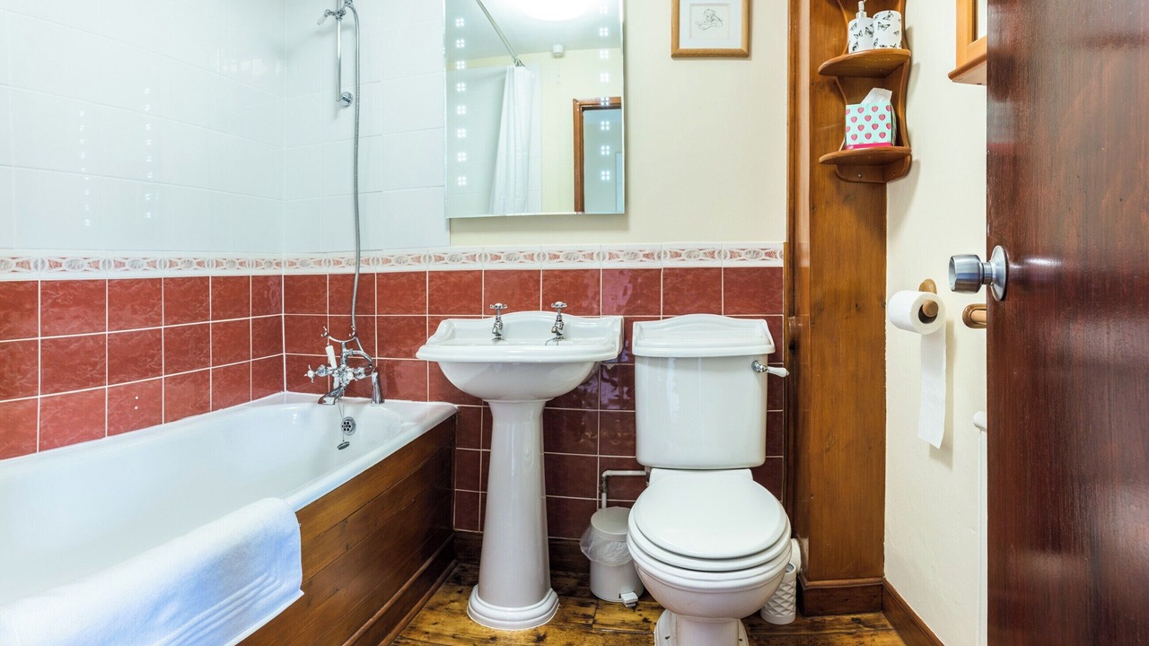 Photo of Bathroom in Whichford