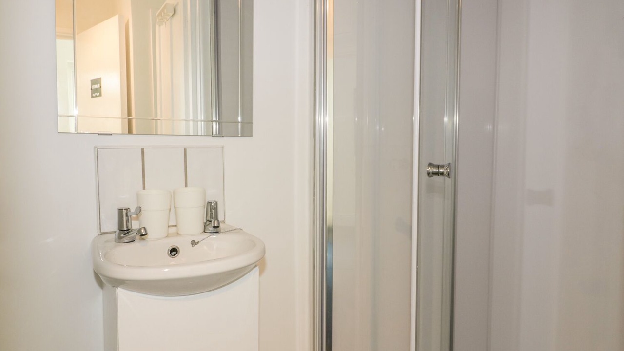 Photo of Bathroom in Crantock