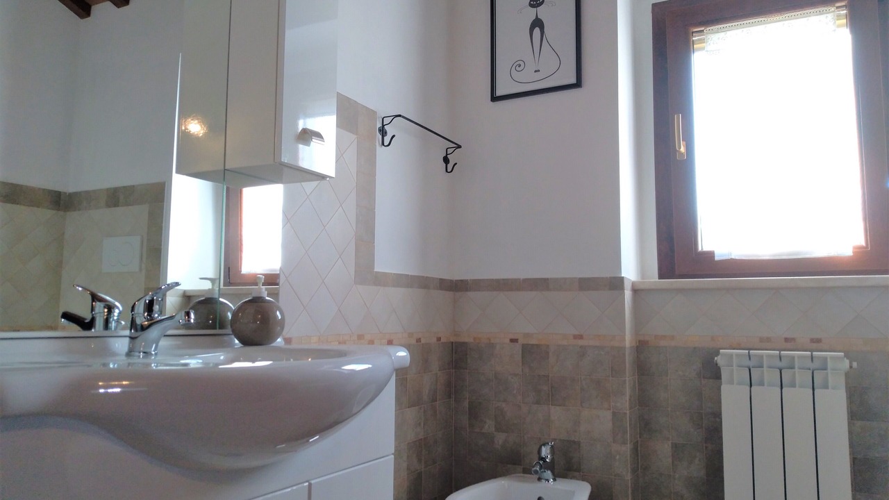 Photo of Bathroom in Montalto delle Marche
