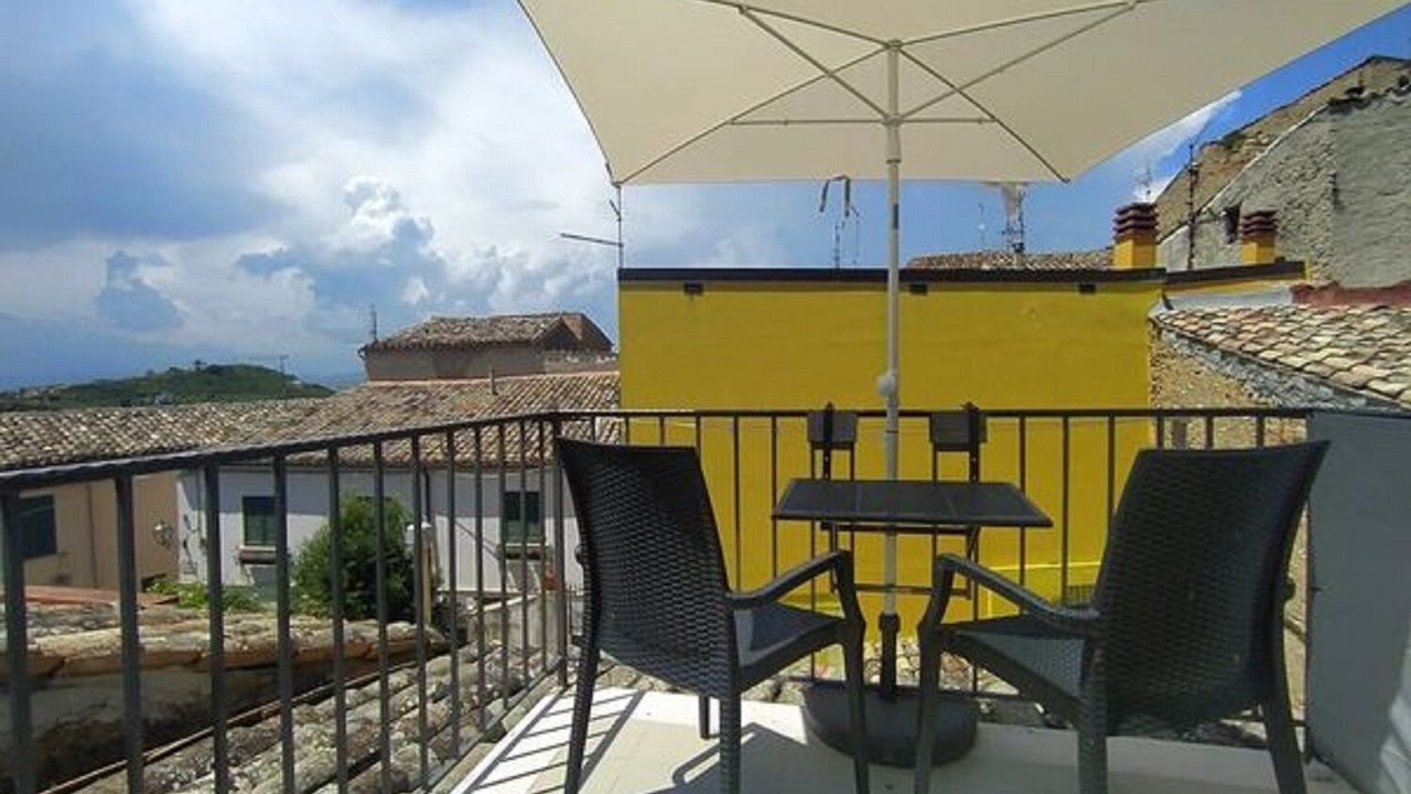 Photo of Outdoor in Atri