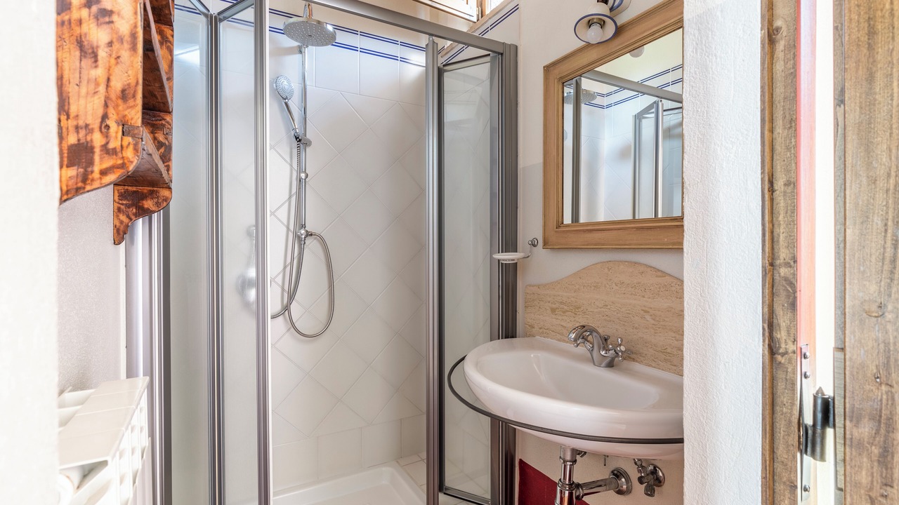 Photo of Bathroom in Gallina