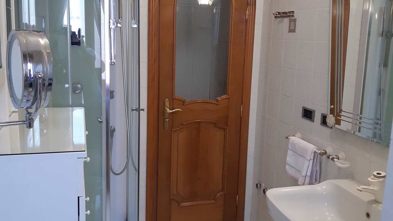 Photo of Bathroom in Bacoli