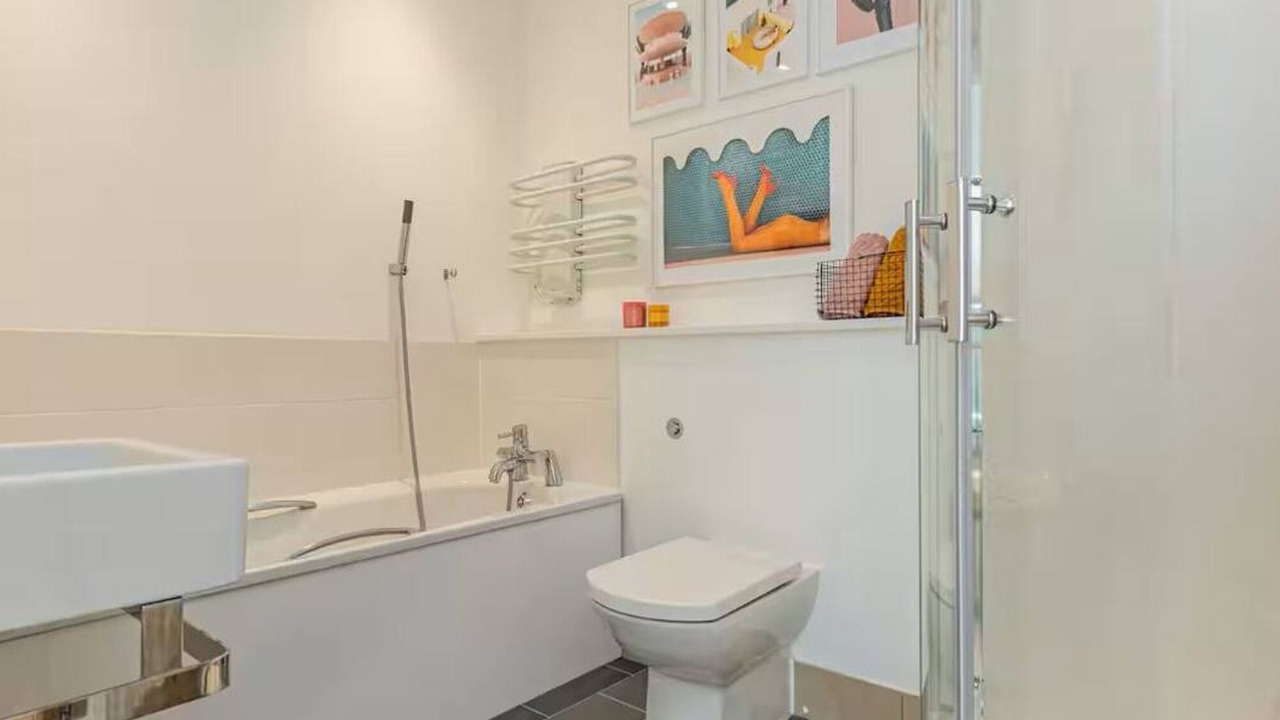 Photo of Bathroom in Oxford City Centre