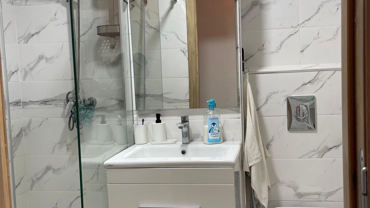 Photo of Bathroom in Anza