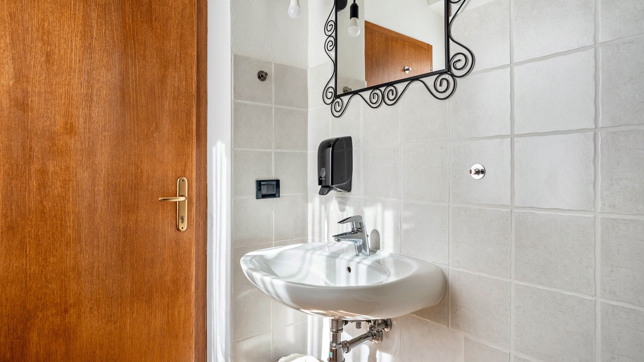 Photo of Bathroom in Almazzago