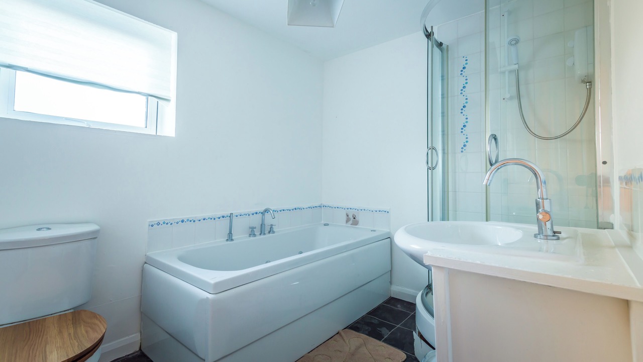 Photo of Bathroom in Uphall