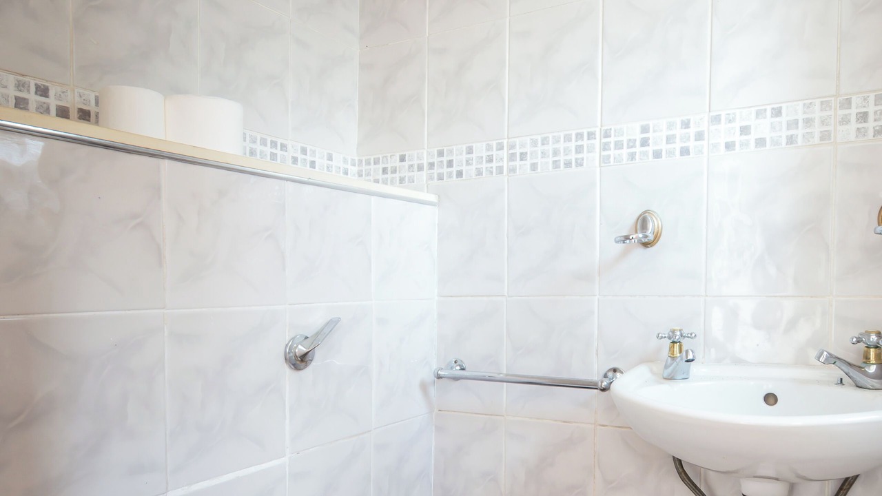 Photo of Bathroom in Uphall