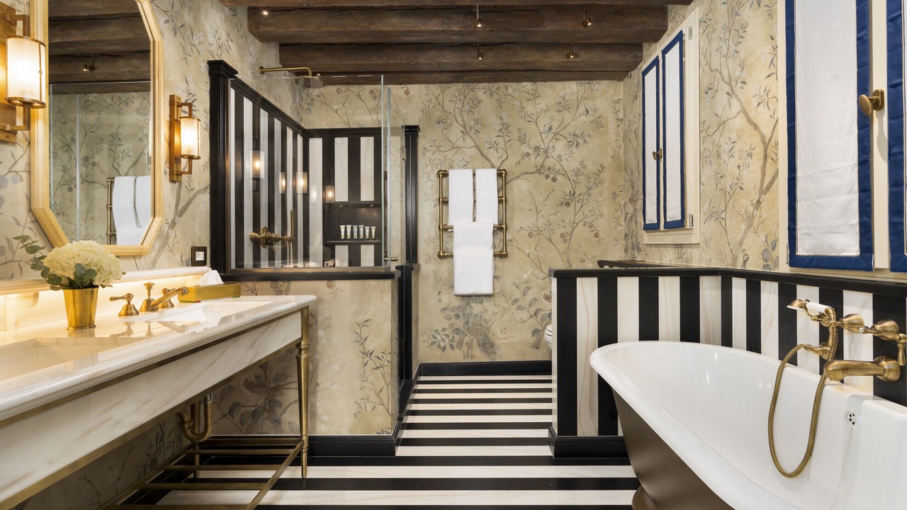 Photo of Bathroom in Dorsoduro