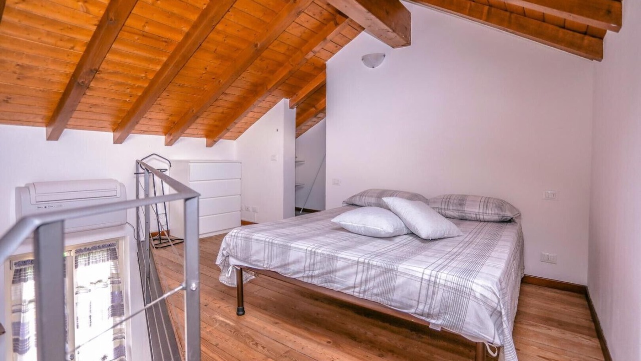 Photo of Bedroom in Angera