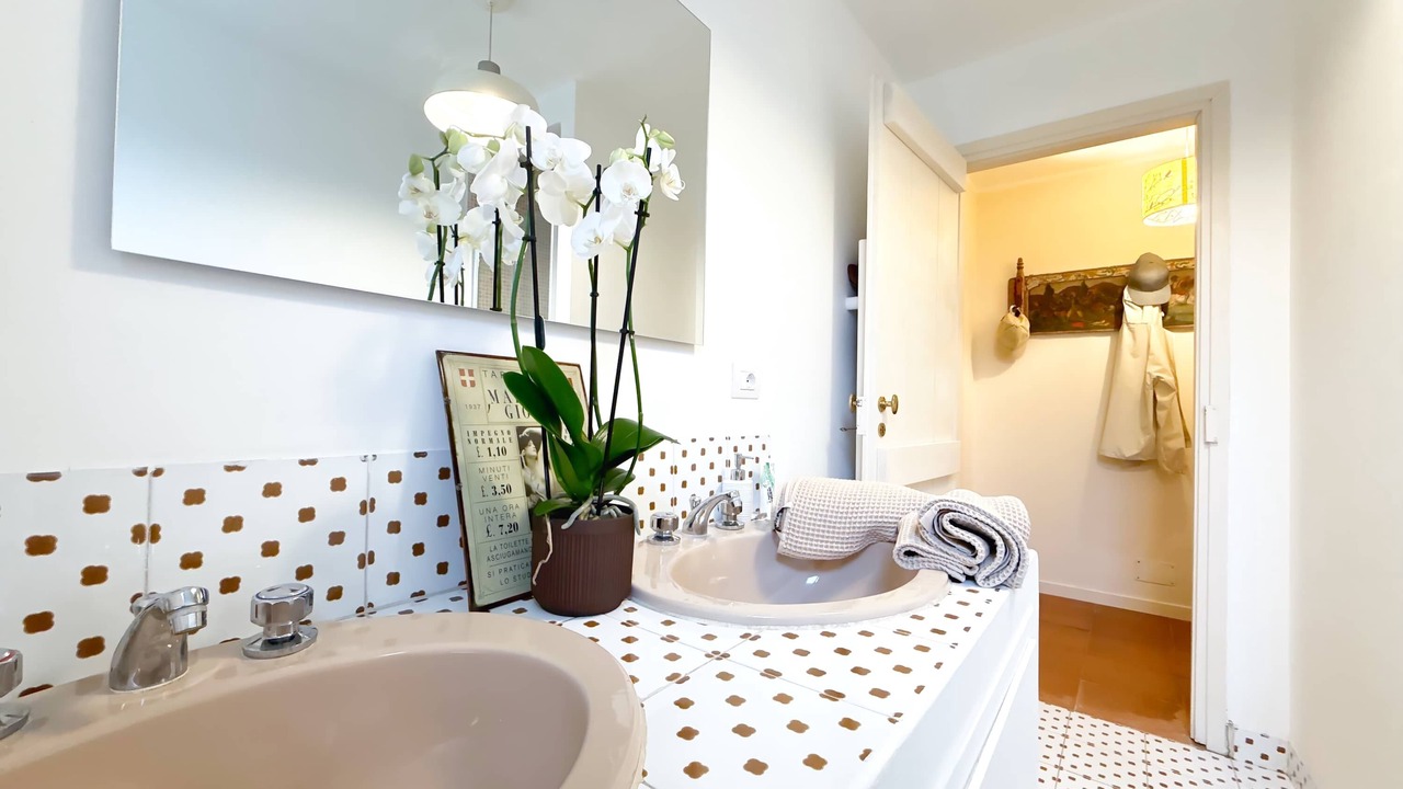 Photo of Bathroom in Cossano Belbo