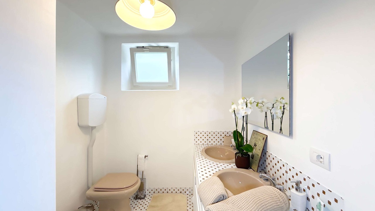 Photo of Bathroom in Cossano Belbo