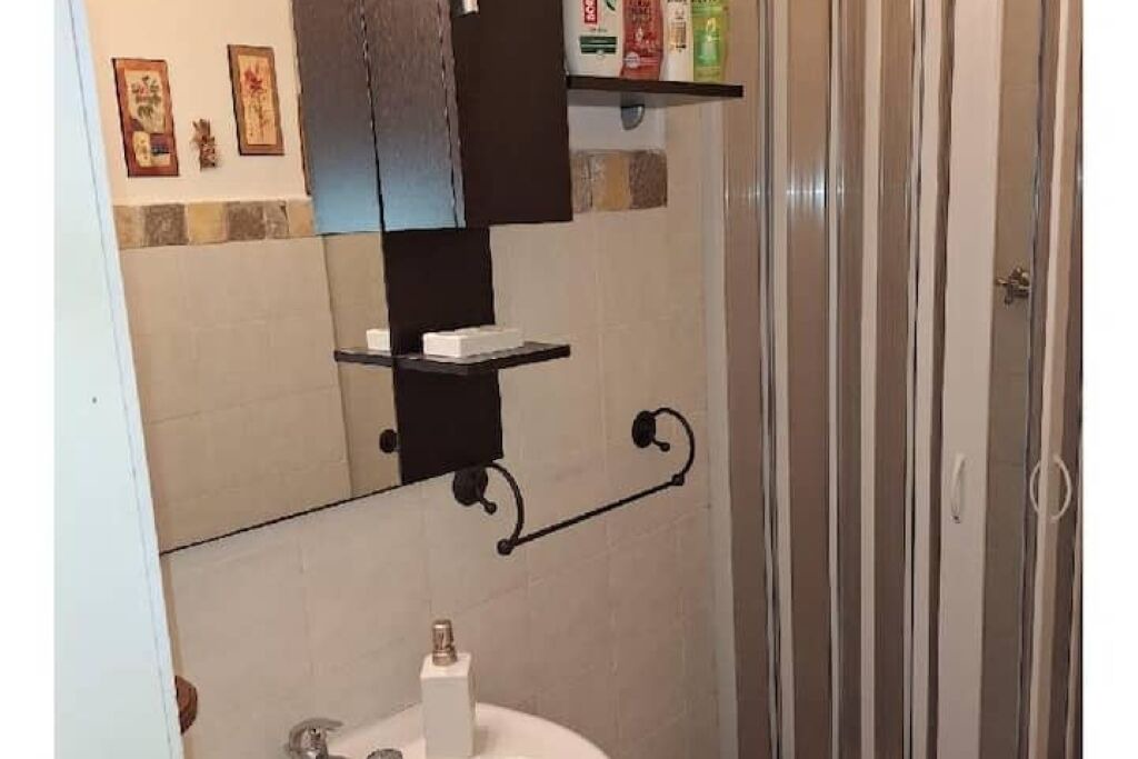 Photo of Bathroom in Mondello