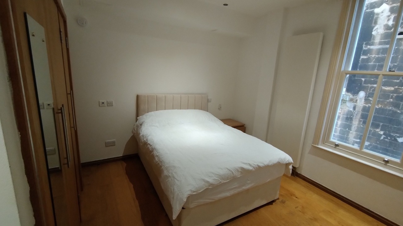 Photo of Bedroom in Reading