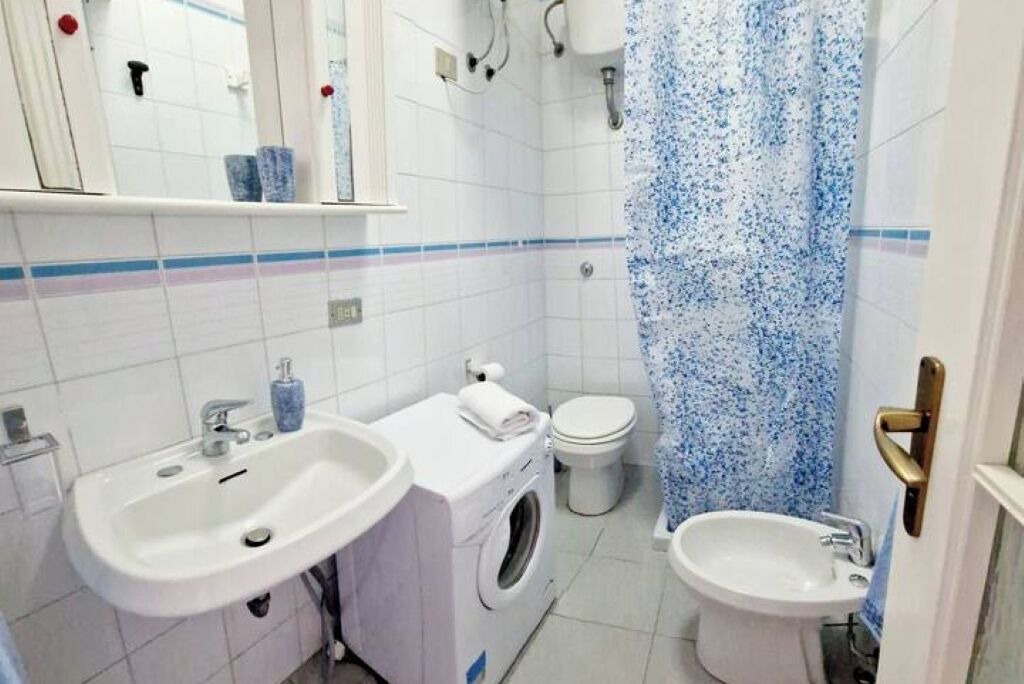 Photo of Bathroom in Formia