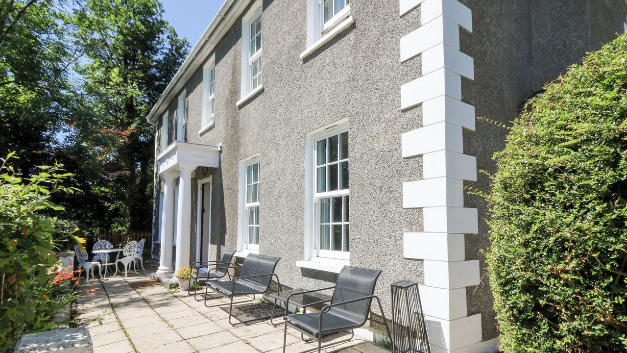 Photo of Patio Balcony in Margam