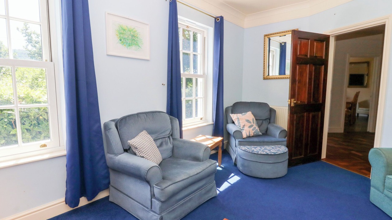 Photo of Livingroom in Margam