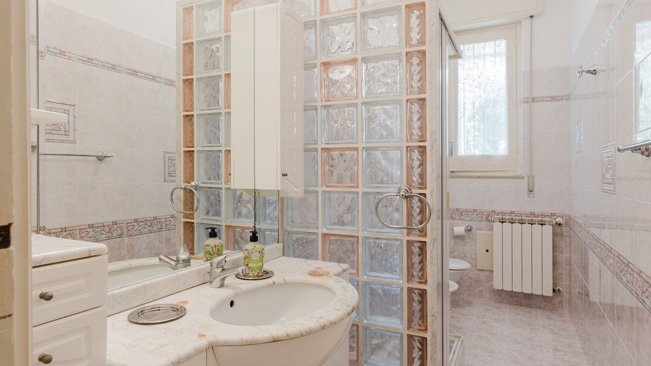 Photo of Bathroom in Paparella